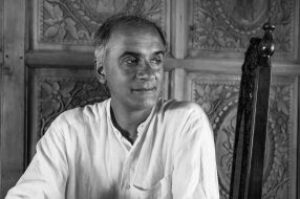 Pico-Iyer-photo-scaled-e1672455292174 Pico-Iyer-photo-scaled-e1672455292174