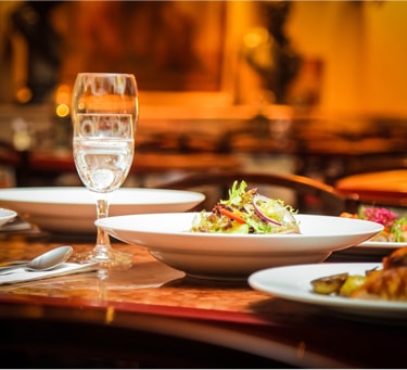 Tips for recruiting an executive chef with creative ideas and inspiring attitude.
